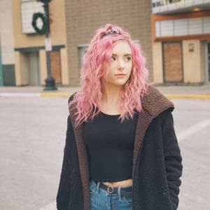 Meet your Posher, Leah